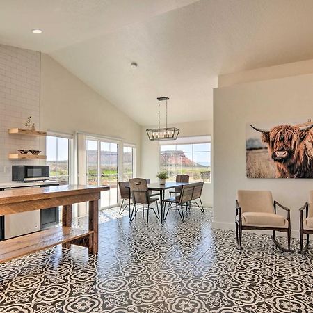 Modern Ranch House With Fire Pit And Valley Views คาแนบ ภายนอก รูปภาพ