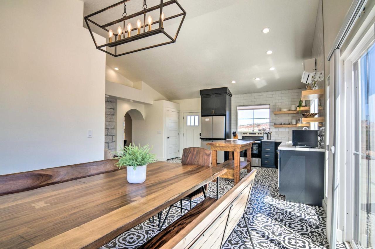 Modern Ranch House With Fire Pit And Valley Views คาแนบ ภายนอก รูปภาพ