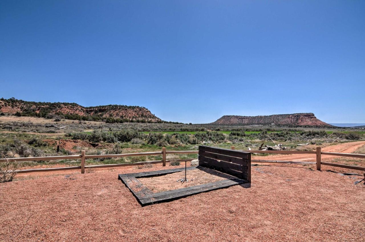 Modern Ranch House With Fire Pit And Valley Views คาแนบ ภายนอก รูปภาพ